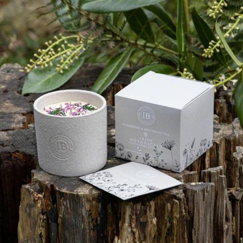 Irish Botanicals WILDFLOWERS OF IRELAND CANDLE - ELDERBERRY & SPOTTED NETTLE mulveys.ie nationwide shipping