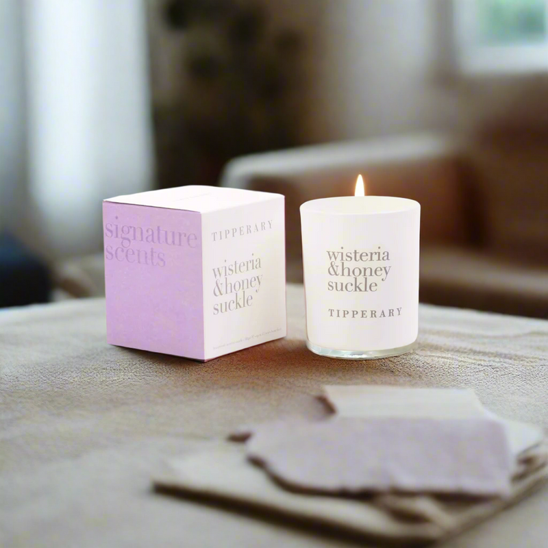 TIPPERARY CRYSTAL WISTERIA & HONEYSUCKLE CANDLE. MULVEYS.IE